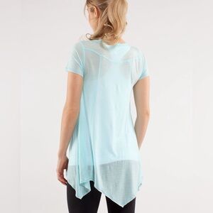 114 LULULEMON FULL EXPRESSION T P 15” L 24”